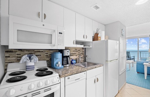 Ocean Drive Condo | Beautiful Avista Resort-New Listing-Ocean Front Condo-Newly Updated, Must See