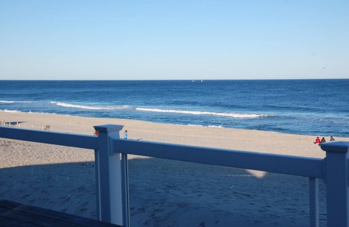 Mantoloking House | Beautiful beach home on the Jersey Shore