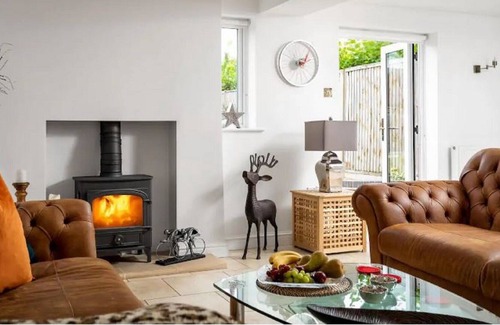 Pershore House | Beautiful barn Conversion in Countryside Setting