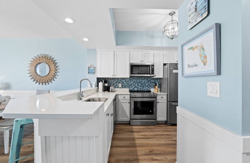Fort Walton Beach Condo | Beautiful Beach Front, “Okaloosa Dreamin” 404!, Free Activities Included!