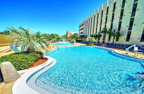 Panama City Beach Condo | Beautiful Beach-Front Condo