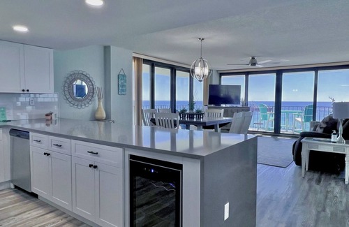 Lower Grand Lagoon Condo | Beautiful Beachfront Condo! Beach Service! Pool, 750sf Wrap-A-Round Balcony