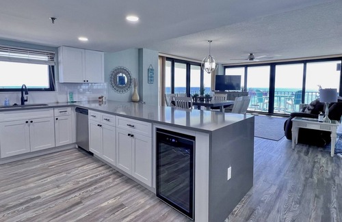 Lower Grand Lagoon Condo | Beautiful Beachfront Condo! Beach Service! Pool, 750sf Wrap-A-Round Balcony