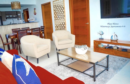 Playa Blanca Apartment | Beautiful beach apartment with beautiful views