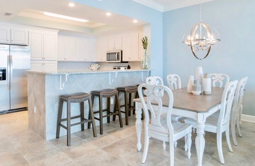 Orange Beach Condo | Beautiful beach front luxury condo! Walk to dine!