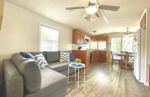 Sherkston Cottage | Beautiful Beach Home at Sherkston Shores Port Colborne