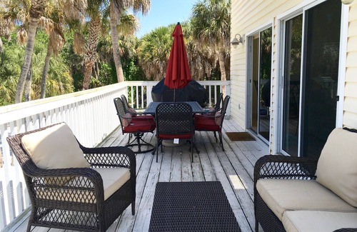 Golden Beach House | Beautiful Beach House with large pool