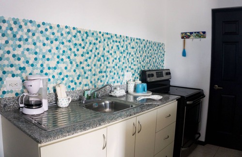 Canton Quepos House | BEAUTIFUL BEACH HOUSE WITH FREE WIFI