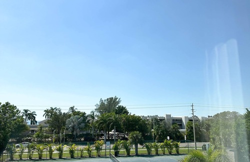 Whitney Beach House | Beautiful Beach Longboat Key Townhouse