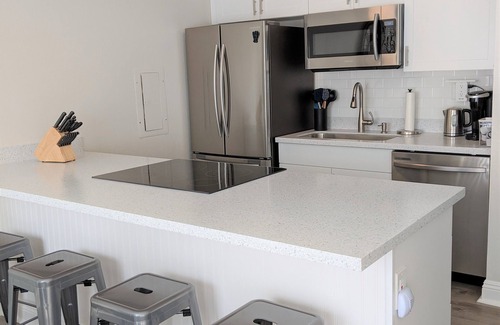 Makaha Valley Condo | Beautiful Beaches and best snorkeling on island. Golf course nearby.