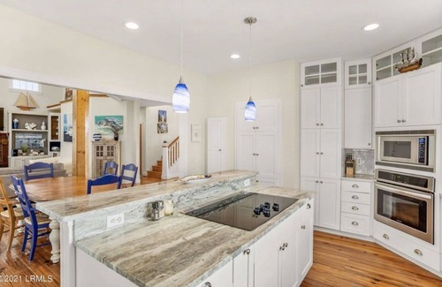 Beachwalk House | Beautiful Beachfront House With Amazing Views!