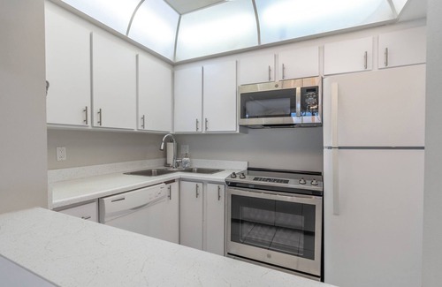 Marco Island Condo | Beautiful Beachfront Apartment, Marco Island,