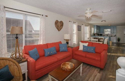 Fort Morgan House | Beautiful Beachfront Pet Friendly Home - AOK Oasis