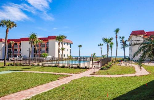 Sanibel Apartment | Beautiful Beachfront Condo Steps From The Beach On Sanibel Island 2D1