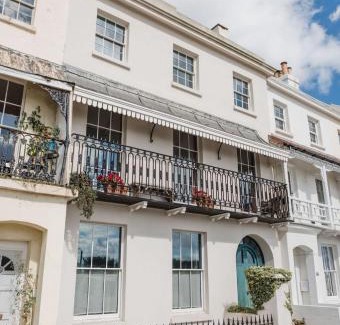 St Leonards-On-Sea House | Beautiful Beachfront Townhouse