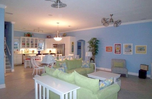 Villa Primera House | Beautiful 'Bella Blue' Heated Pool, Elevator & Best Location Aug 2-16 discounts