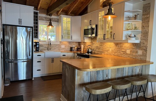 Havelock-Belmont-Methuen Cottage | Beautiful Belmont Lake Cottage
