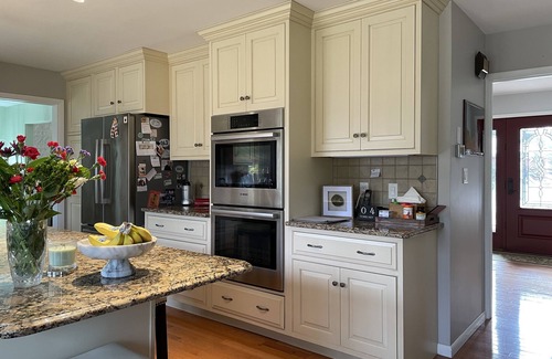 State College House | Beautiful & Beloved Home Minutes from Penn State. Private & quiet neighborhood.