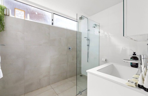 Maroubra South Apartment | Beautiful Boho 3-Bed by the Beach & the Bush