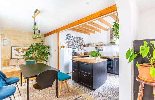 Saint-Michel - Nansouty - Saint-Genes Apartment | Beautiful Bordeaux center apartment with Terrace