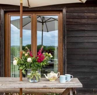 Corsham House | Beautiful Box Hill Lodge