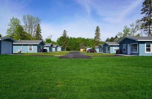 Bemidji House | Beautiful Brand New Cabins on Lake Bemidji