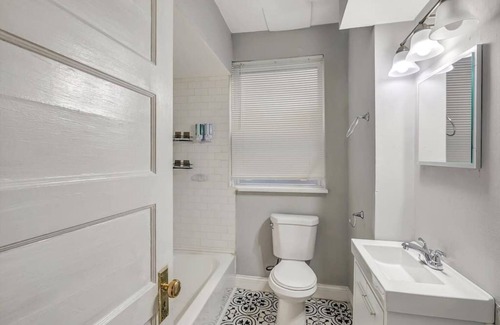 Tower Grove South House | Beautiful, Brand New Tower Grove Units! bldg
