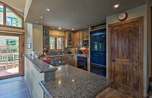 Breckenridge House | Beautiful Breck Retreat: Walk to Gondola & Main St