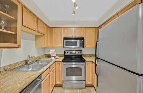 San Ramon Condo | Beautiful, Bright and Airy Fully Furnished Condo in San Ramon, CA