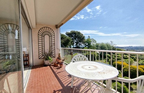 Vallauris Apartment | Beautiful bright apartment, exceptional view