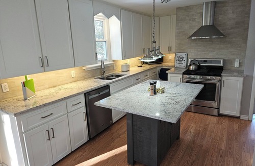 Fergus House | Beautiful Bungalow on Grand River in Fergus.