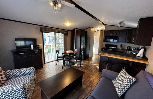 Niagara-on-the-Lake Cottage | Beautiful Cottage (230) in Vineyards of Niagara On The Lake