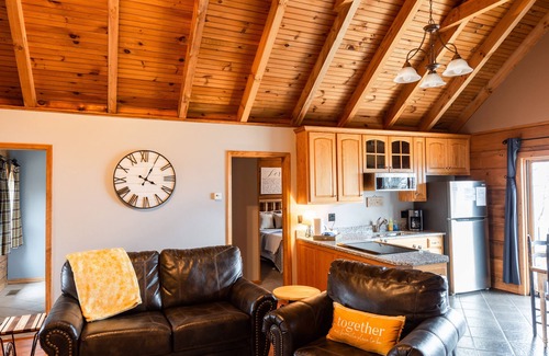 Lupton City Cabin | Beautiful cabin on the mountain with stunning views of the valley!