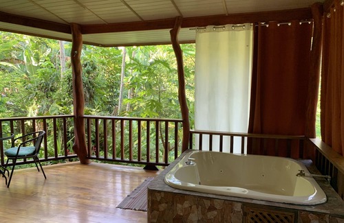 Cahuita House | Beautiful Cabin Surroundet by Nature in Cahuita