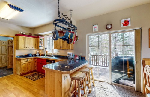 Fishhook House | Beautiful cabin with woodstove & firepit, near outdoor recreation