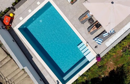 Pobri Villa | Beautiful Casa Marta offers everything that you need for your dream vacation .