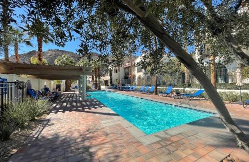 La Quinta Villa | Beautiful Casita with Balcony, La Quinta Legacy Villas