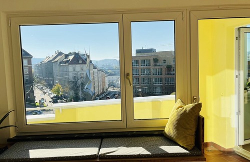 Uhlandshohe Apartment | Beautiful central bright 2.5 room apartment with 63 sqm