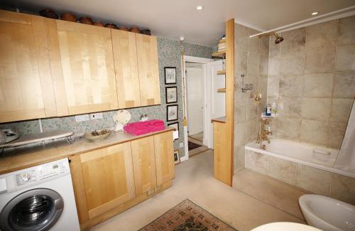 St. Pancras Apartment | Beautiful Central London duplex007