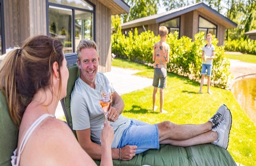 Municipality of Veldhoven Ski Chalet | Beautiful chalet with airco, in a holiday park