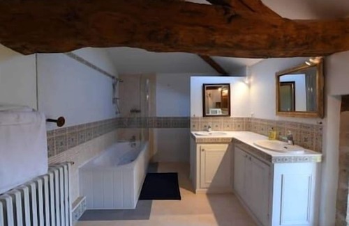 Bossugan House | Beautiful Character Stone Family Property in the Saint-Emilion area
