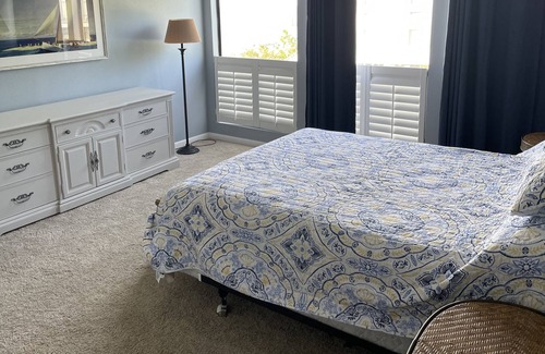 Fairhope Condo | Beautiful, charming, sunset view condo!