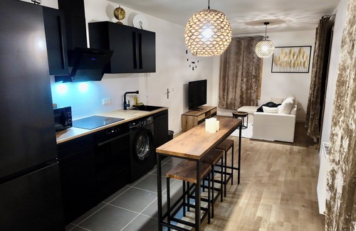Rungis Apartment | Beautiful, chic and cosy apartment