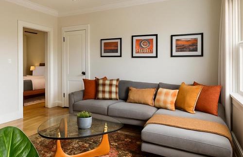 Chicago Apartment | Beautiful Chicago 2BD 1BA