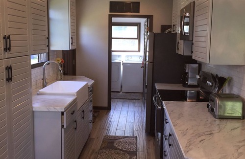 Petoskey Cabin | Beautiful, Clean and Comfortable Cottage on Crooked Lake- Sleeps 8