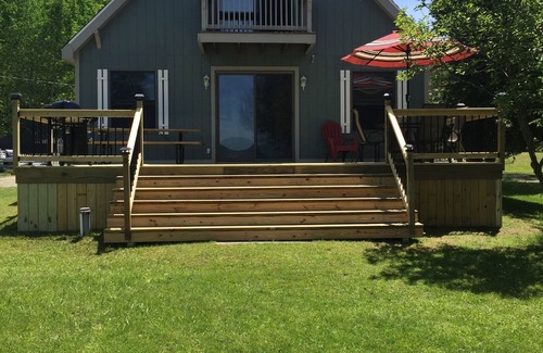 Petoskey Cabin | Beautiful, Clean and Comfortable Cottage on Crooked Lake- Sleeps 8