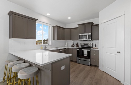 Medford House | Beautiful Clean and Modern Home In Medford.