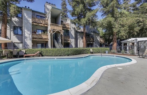 North San Jose Condo | Beautiful, Clean and Private Condo with Parking in San Jose!