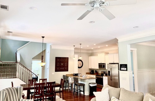 Palmetto Dunes Cottage | Beautiful Cottage on Hilton Head Island, Pink