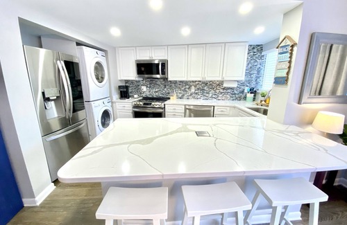 Hilton Head Island House | Beautiful Coastal 3 BR Villa - 5 min walk to the beach!